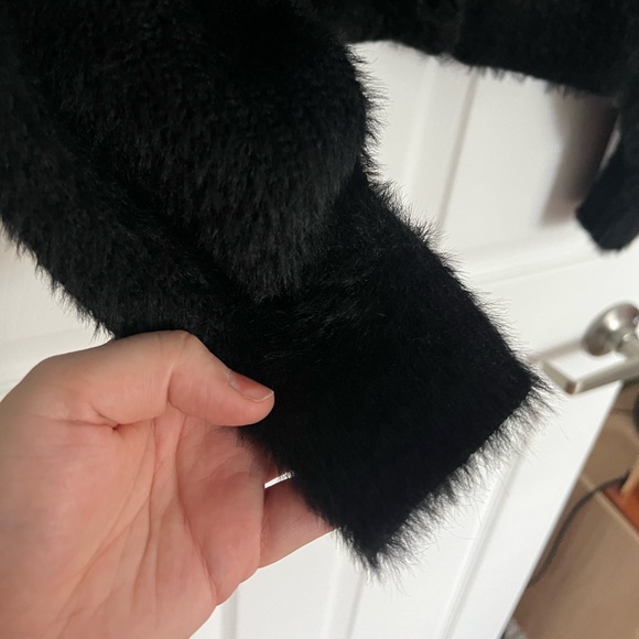 Cropped Eyelash Cardigan Sweater - Picture 7 of 12